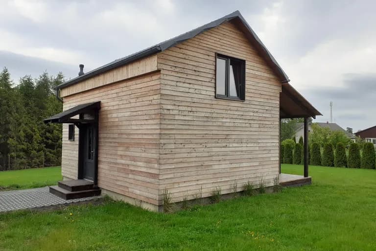 DOM 35m BEZ POZWOLENIA